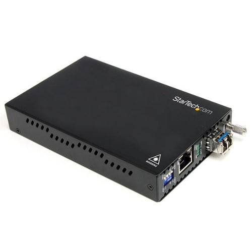 [STET91000LC2] StarTech ET91000LC2 Rack Mountable Gigabit Ethernet to Multimode LC Fiber Media Converter